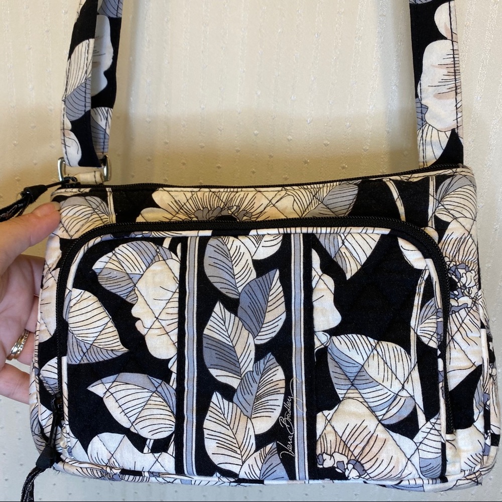 Vera Bradley cross body purse